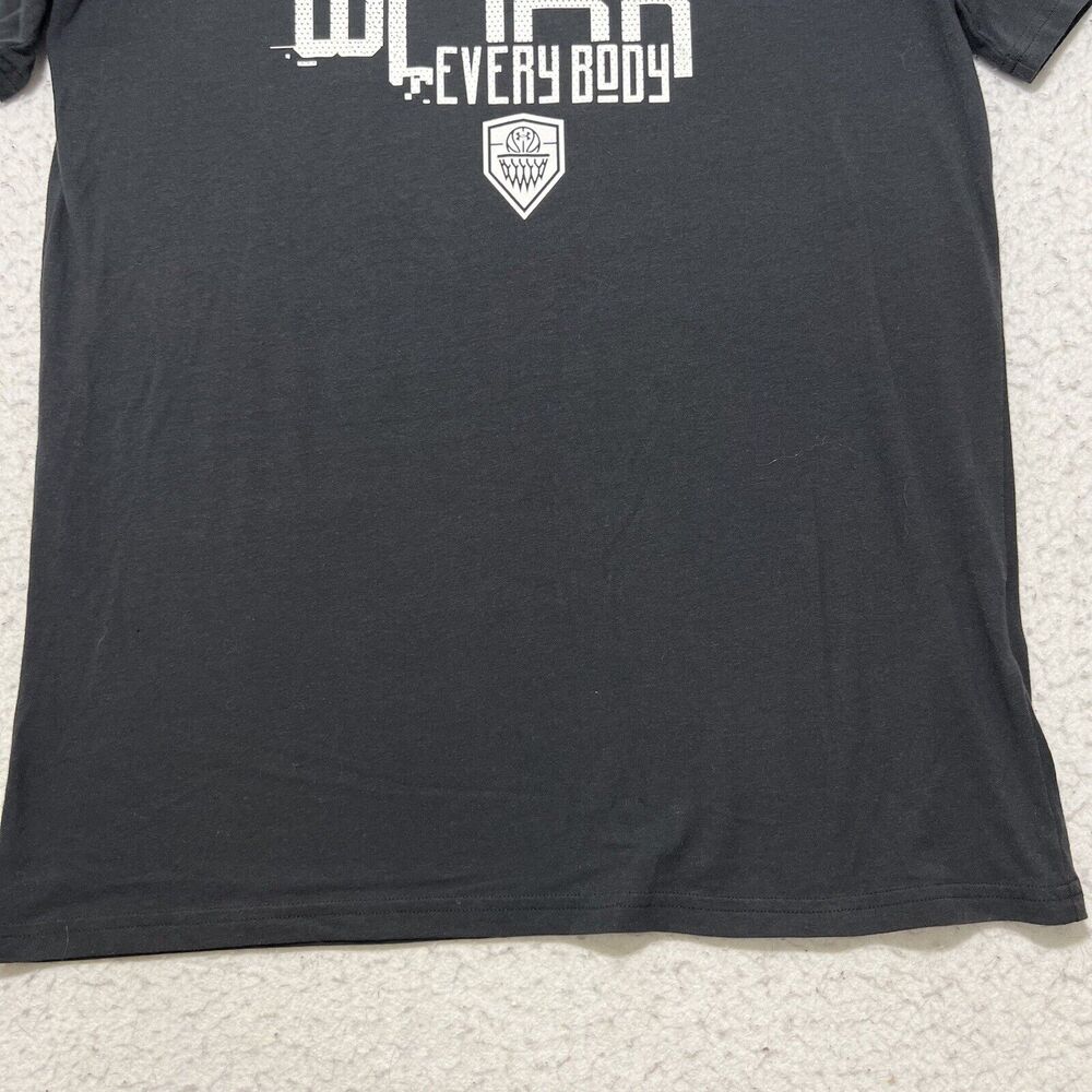 Under Armour HeatGear Men's Medium Loose Fit Short Sleeve Out Work Everybody Tee - Picture 6 of 12